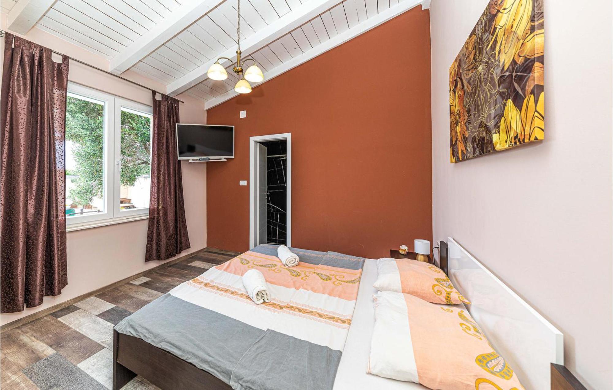 Nice Home In Kastel Sucurac With Wifi Kastela Exterior photo